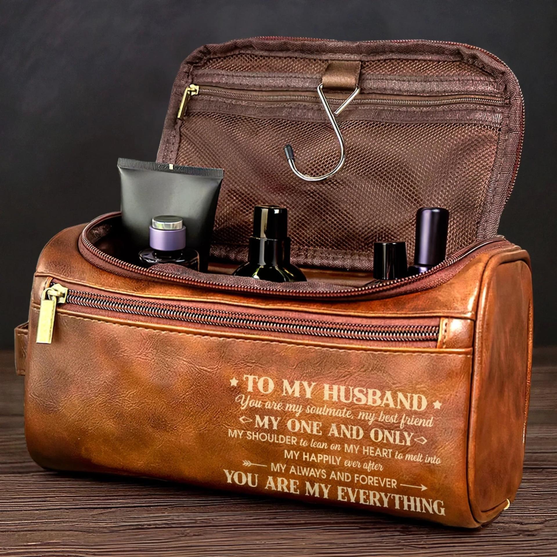 Personalized Engraved Leather Toiletry Bag | Custom Print on Demand, Factory Direct - Custom Leather Toiletry Bag Wholesale | POD Dropship Supplier | MCDFL